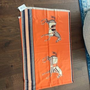 Quattro Horse Pashmina. NWT. Orange and Navy